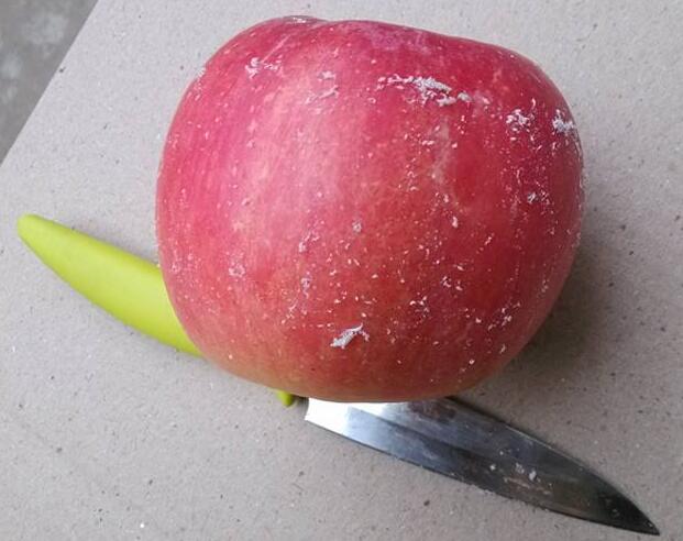 苹果打蜡吃了会危害健康?